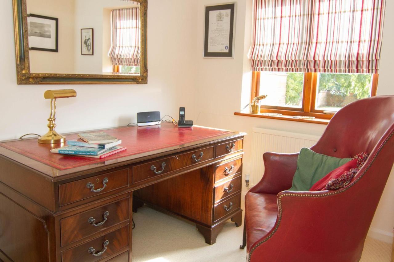 2 Priory Court Villa Thornham  Buitenkant foto